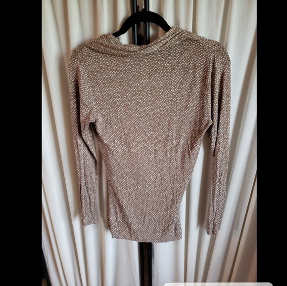 Banana Republic blouse - Picture 2 of 3